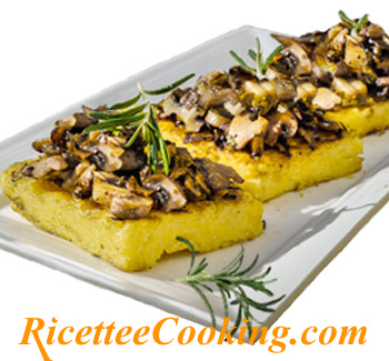 Crostini di polenta ai funghi